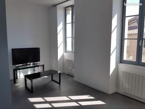 T2 42m2 meublé libre de suite