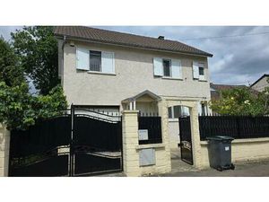 Palaiseau - Villebon : Maison 7 Pieces - 4 Chambres - Cave Totale - Terrain De 440M2