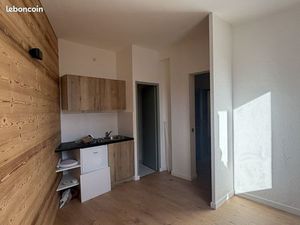 Studio 1 pièce 18 m²