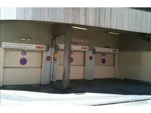 Placé de parking couvert centre ville Marseille 6