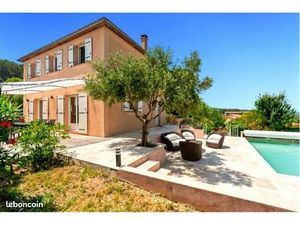 Maison 140 M2 + piscine  à Biver (centre)