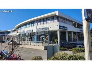 Local pro à louer