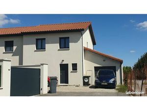 Maison de ville récente 100 m2 4 chambres + garage+ terrasse et jardinet