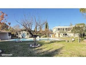 Maison 3 pièces 135 m²