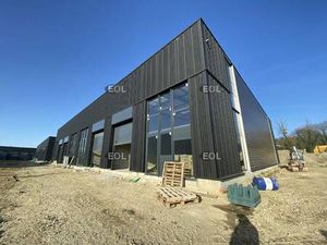 Local d'activités à vendre