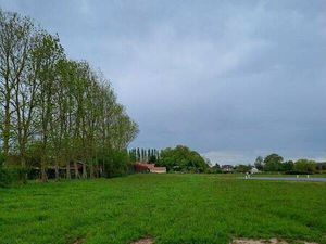 Terrain constructible viabilisé à vendre