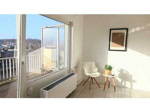 Studio avec grande terrasse à vendre