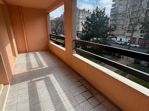 BEAU T3 METRO GARIBALDI place Bir Hakeim