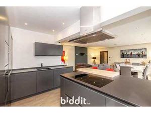 Bel Appartement 2 Chambres près des Musees de Tram