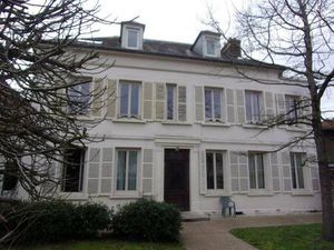 Vernon Soleil Square Habitat Location