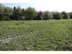 Terrain constructible viabilisé à vendre