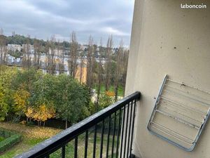 Chambre meublée dans appartement