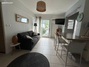 T2 meublé dans résidence calme en centre-ville de Saint-Denis