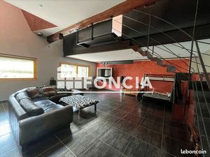 Triplex 2 pièces 172 m²