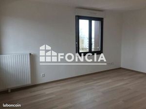 Studio 1 pièce 28 m²