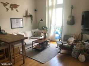 A louer T2 meublé aux Chartrons