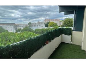 Location appartement  71.58 m² T-3 à Bordeaux  971 €