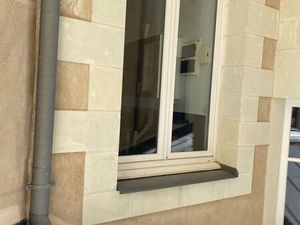 T3 sur parquet avec belle hauteur sous plafond calme côté cour quartier Pilori