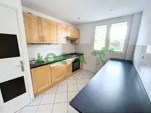 Location appartement 4 pièces 74 m² à Quetigny (21800)