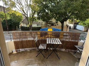 Location studio bis meublé Avignon 32 m2 avec balcon et park