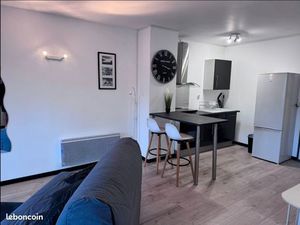 Joli studio avec terrasse rénové & meublé. DAX