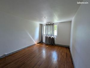 F3 Valence quartier Chateauvert  très calme