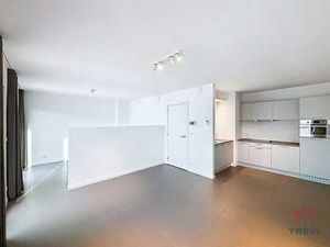 Studio avec coin nuit à Tour & Taxis