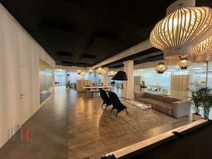 Bureaux meublés de 20 personnes près du R4