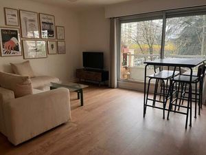Location appartement 2 pièces 50 m² à Courbevoie (92400)