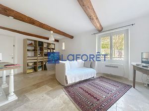 À vendre : Charmant appartement de 2 pièces au coeur de Draguignan !