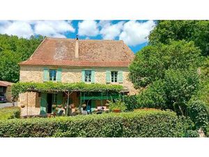 Maison en pierre de 129 m² à Bayac