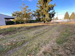 Terrain à vendre au centre de CHECY (45) en dehors d'un lotissement  au centre bourg