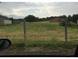 Terrain à bâtir de 848 m² à LA CHAPELLE-SAINT-AUBIN (72)