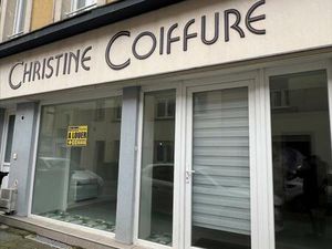 LONGWY-HAUT : LOCAL COMMERCIAL RDC AVEC VITRINE