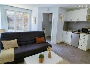 Studio meublé rénové 25 m² avec cour privée – Saint-Acheul – 505 euros