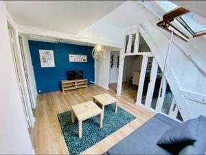 Beau F2 refait à neuf – Rue Parisis