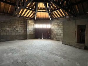 Garage / dépôt / stockage