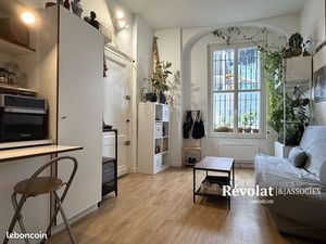 Studio 1 pièce 21 m²