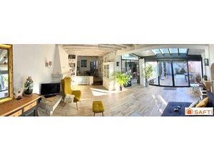 Au cœur du village  188m2 hab  5 chambres