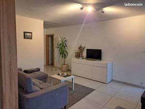 Appartement - 98 m2 - 5 pièces