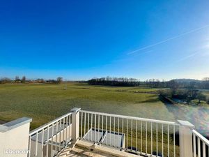 Duplex d’exception 110 m² – Dernier étage – Vue dégagée 180° – Balcon plein sud – Entièrem