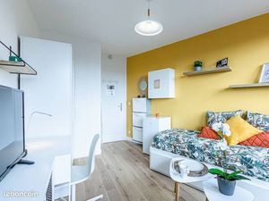 Chambre 5 pièces 73 m²