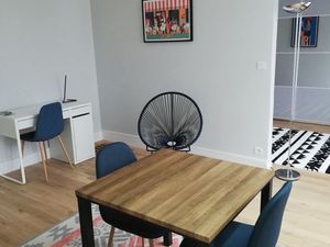 Appartement meublé dernier étage métro maison blanche