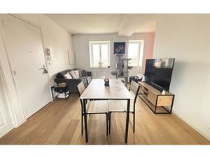Location appartement  33.8 m² T-2 à Moulins-le-Carbonnel  390 €
