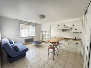 ANGERS APPARTEMENT T2 AVEC PARKING PROCHE PLACE BICHON