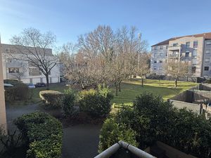 OSTWALD - 3 piècces 67 27m2 avec balcon  cave et parking