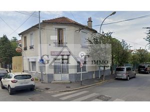 Local commercial 214 m² proche RER