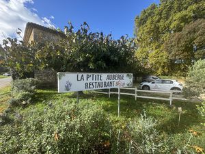 Fonds de commerce d'un restaurant crêperie situé dans une zo