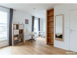 Studio Etudiant Balcon + Parking Issy Coeur de Ville