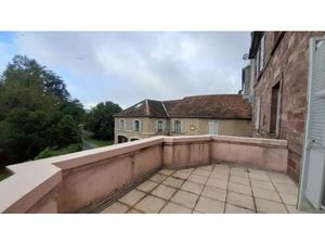 BEAU T2 CENTRE MELISEY AVEC BALCON TERRASSE